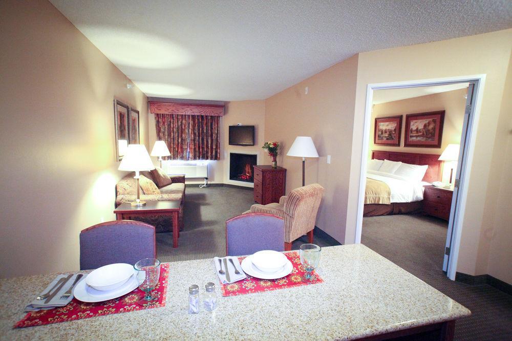 Grandstay Hotel & Suites Perham 外观 照片